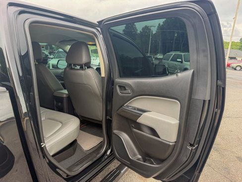Used 2020 GMC Canyon 2WD Crew Cab w/ Convenience Package image 16
