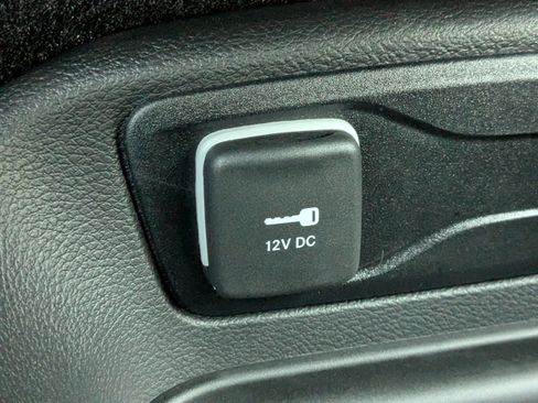 New 2026 Chrysler Pacifica Select FWD image 21