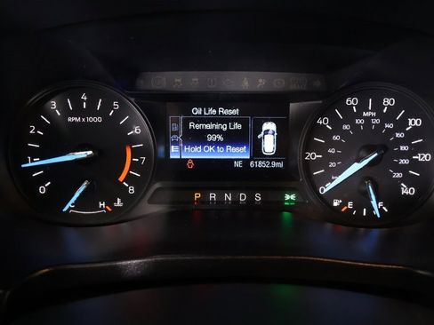 Used 2019 Ford Explorer XLT image 4