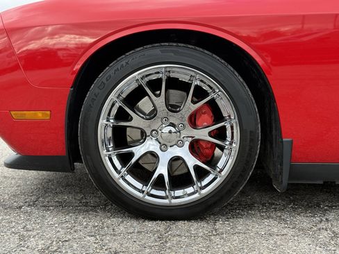 Used 2009 Dodge Challenger SRT8 image 4