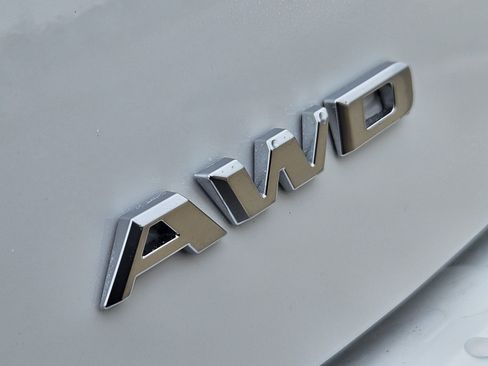 New 2026 Cadillac CT5 V w/ Technology Package AWD/4WD image 15