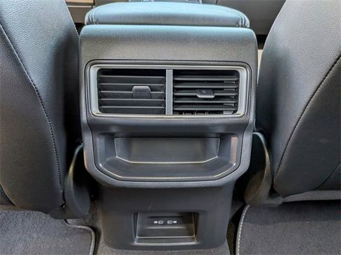 Certified 2024 Volkswagen Atlas Cross Sport SE image 14