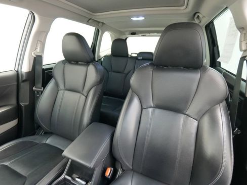 Used 2023 Subaru Forester Limited w/ Popular Package #3 image 15