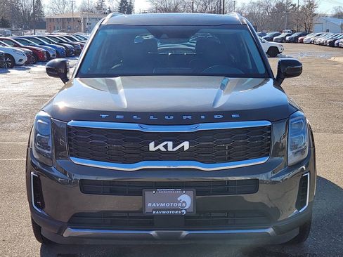 Used 2021 Kia Telluride EX w/ EX Premium Package AWD/4WD image 4