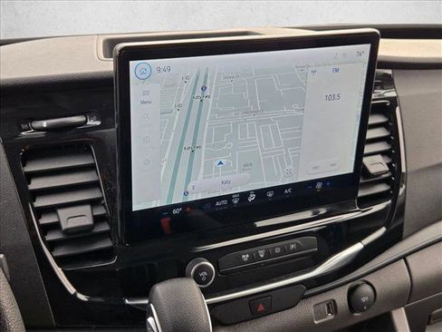 Used 2024 Ford Transit 350 XLT image 12