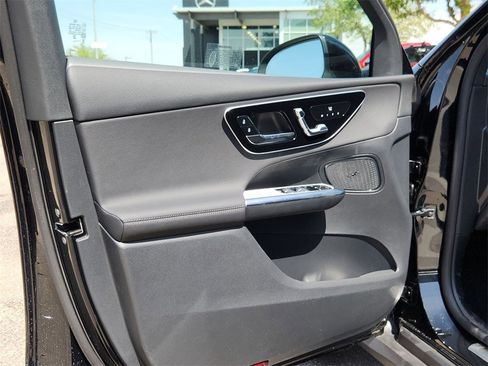 New 2025 Mercedes-Benz GLC 300 4MATIC image 15