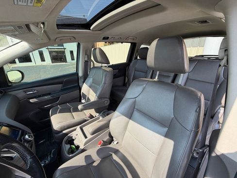 Used 2015 Honda Odyssey EX-L image 24