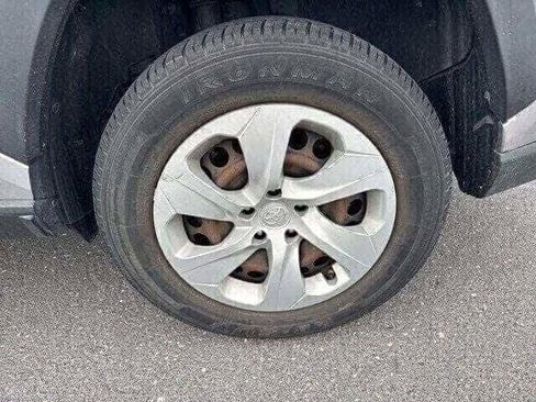 Used 2019 Toyota RAV4 LE image 13