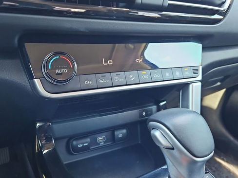 Used 2023 Kia Seltos SX w/ SX Sunroof Package image 23