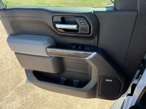 Used 2022 Chevrolet Silverado 1500 LTZ w/ LTZ Convenience Package II image 20