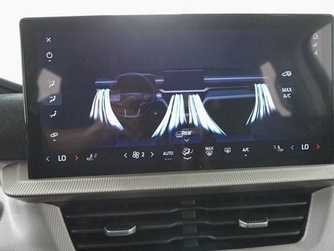 Used 2025 Ford Explorer Active image 20