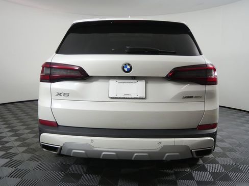 Used 2021 BMW X5 xDrive40i w/ Premium Package AWD/4WD image 4