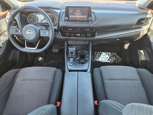 Used 2021 Nissan Rogue SV FWD image 16
