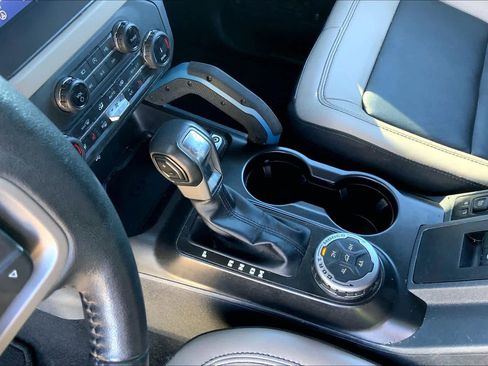 Certified 2022 Ford Bronco Wildtrak image 16