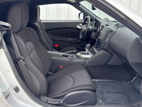 Used 2020 Nissan 370Z Coupe image 14
