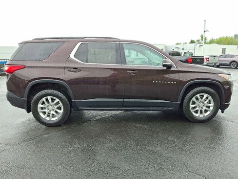 Used 2021 Chevrolet Traverse LT AWD/4WD image 7