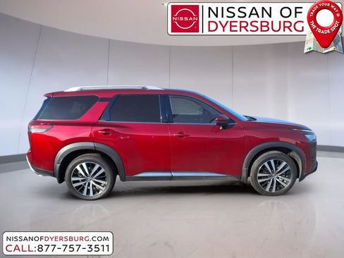 Used 2024 Nissan Pathfinder Platinum w/ Cargo Package image 2