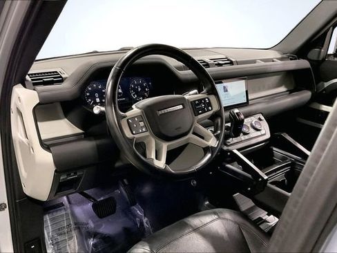 Used 2021 Land Rover Defender 110 SE image 14