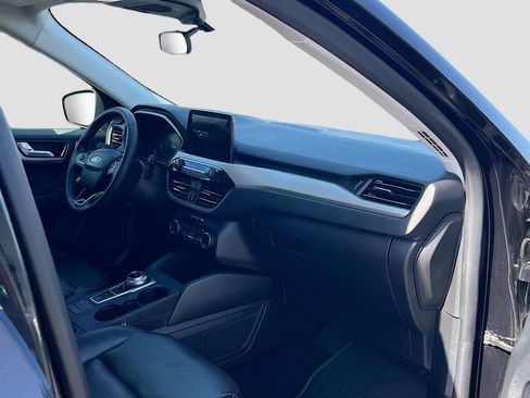 Used 2022 Ford Escape SEL w/ Technology Package FWD image 30