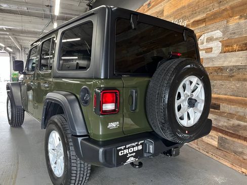 Used 2023 Jeep Wrangler Sport S AWD/4WD image 21