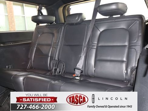 Used 2020 Lincoln Navigator L Reserve w/ Equipment Group 208A Reserve AWD/4WD image 16