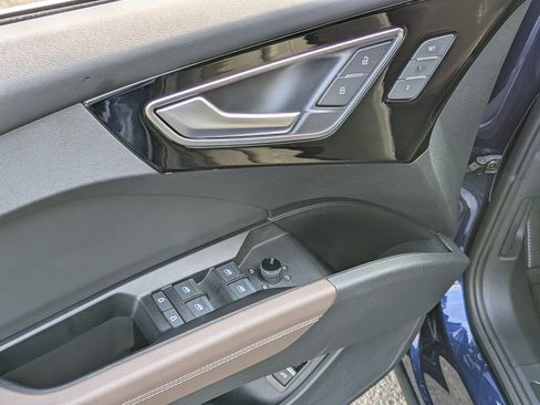 Used 2023 Audi Q4 e-tron Prestige w/ 20" Wheel Package image 11