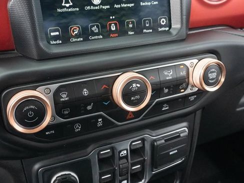 Used 2021 Jeep Gladiator Rubicon AWD/4WD image 23