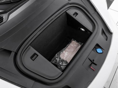 Used 2022 Porsche Taycan image 65