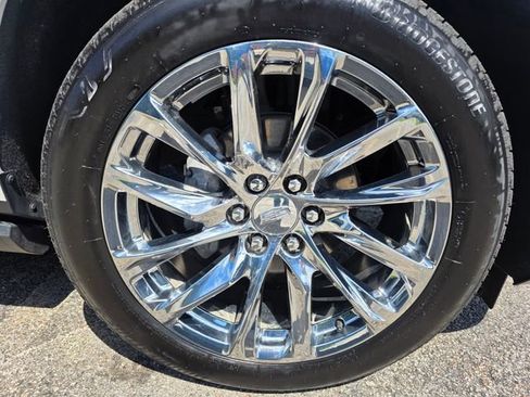 Used 2025 Cadillac Escalade Premium Luxury Platinum AWD/4WD image 7