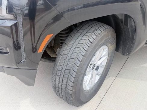 Certified 2024 Nissan Frontier SV image 36