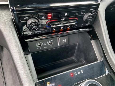 Used 2023 Jeep Grand Cherokee Limited image 29
