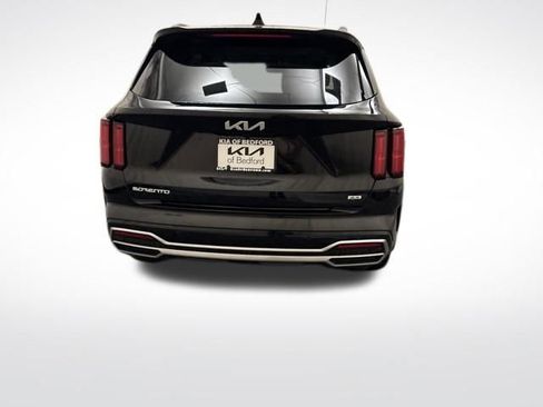 Certified 2023 Kia Sorento SX AWD/4WD image 6