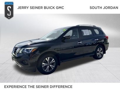 Used 2017 Nissan Pathfinder SL w/ SL Tech Package