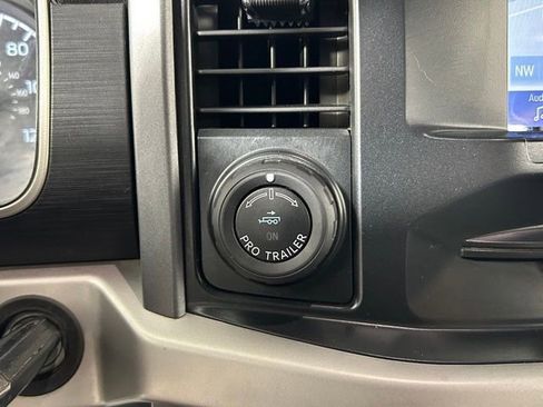 Used 2022 Ford F150 XLT w/ XTR Package AWD/4WD image 26