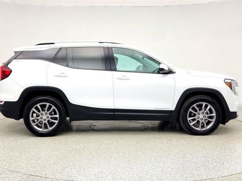 Used 2022 GMC Terrain SLT AWD/4WD image 4