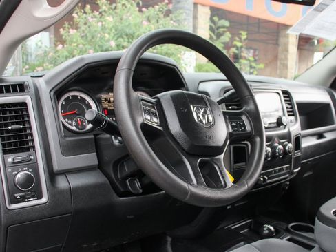 Used 2017 RAM 2500 Tradesman w/ Popular Equipment Group image 17