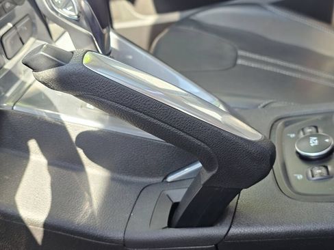 Used 2012 Ford Focus Titanium w/ Luxury Pkg FWD image 31