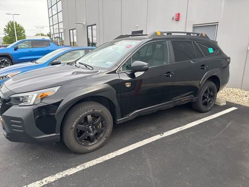 Used 2023 Subaru Outback Wilderness AWD/4WD image 6