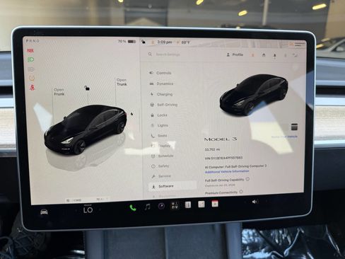 Used 2023 Tesla Model 3 Standard Range RWD image 10