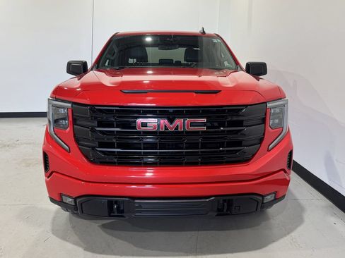 Used 2023 GMC Sierra 1500 Elevation AWD/4WD image 11