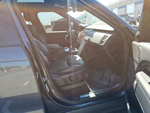 Used 2023 Land Rover Discovery S R-Dynamic AWD/4WD image 13
