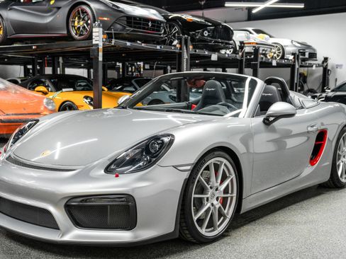 Used 2016 Porsche Boxster Spyder image 5