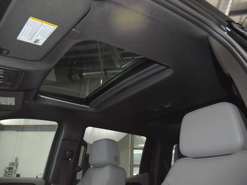 Used 2026 Chevrolet Silverado 1500 LTZ w/ LTZ Premium Package AWD/4WD image 48