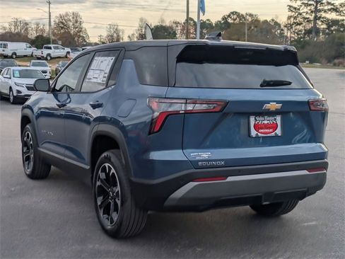 New 2026 Chevrolet Equinox LT w/ Safety and Technology Package image 5