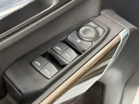 Used 2022 Chevrolet Silverado 2500 LT w/ Convenience Package AWD/4WD image 19