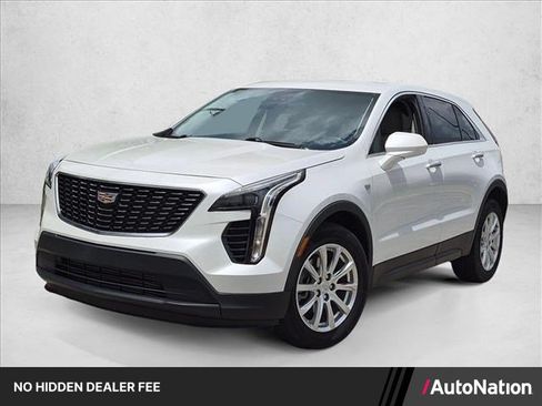 Used 2023 Cadillac XT4 Luxury w/ Driver Awareness Package FWD image 1