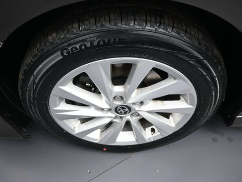 Used 2021 Toyota Camry LE AWD/4WD image 14