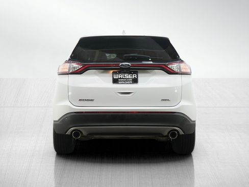 Used 2017 Ford Edge SEL image 4