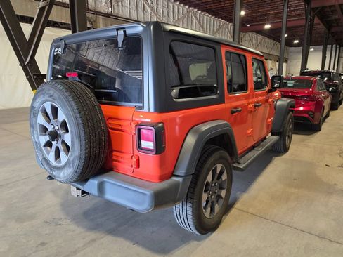 Used 2018 Jeep Wrangler Unlimited Sport S AWD/4WD image 2