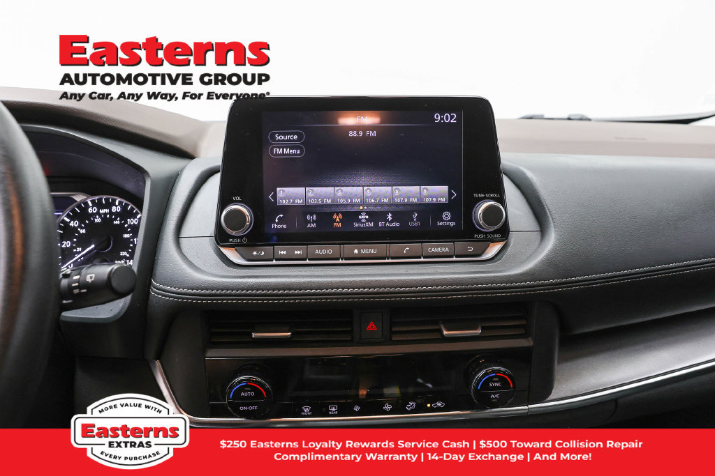 Used 2023 Nissan Rogue SV AWD/4WD image 12